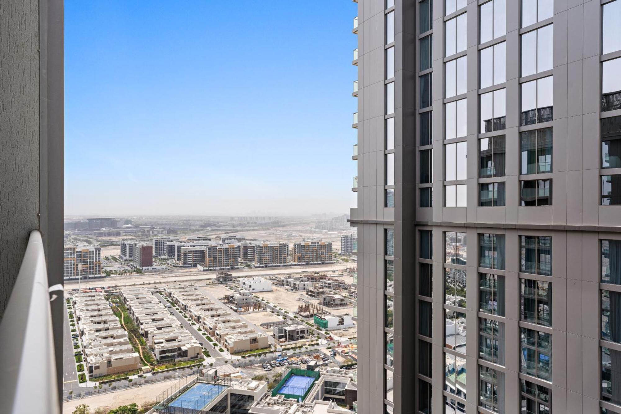 Beautiful 2 Bedroom Next To Business Bay - Sobha Creek Vista شقة *