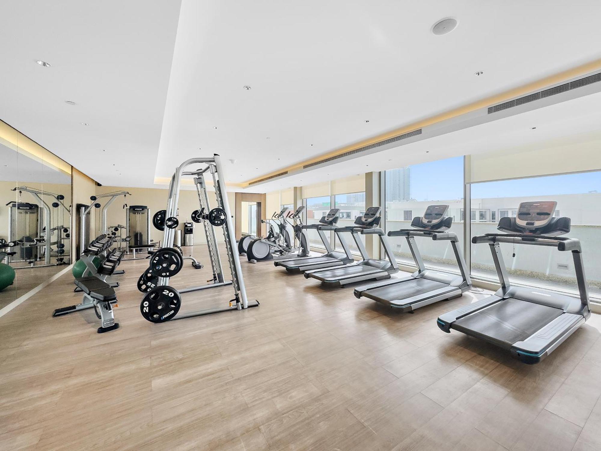 Beautiful 2 Bedroom Next To Business Bay - Sobha Creek Vista * دبي